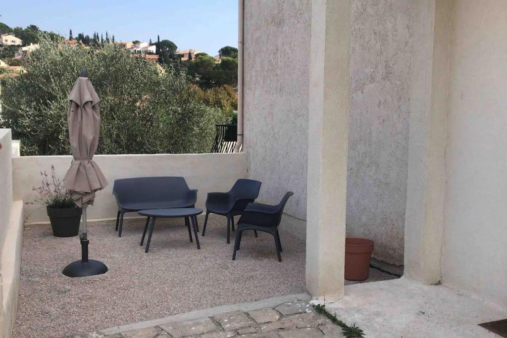 Haut De Maison Entierement Renove Avec Garage Carnoux-en-Provence Exterior foto